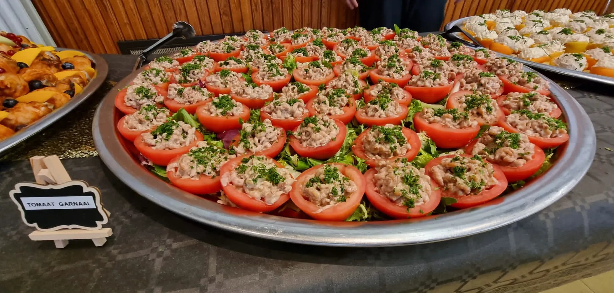 Warm gedeelte van een gecombineerd buffet