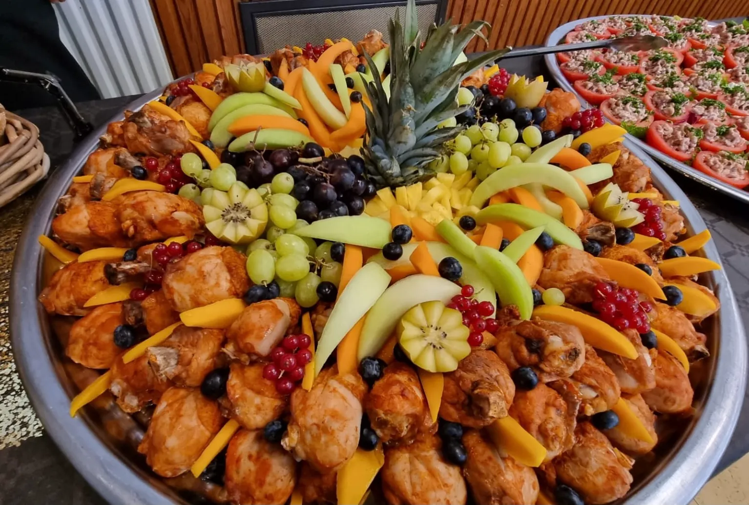 Buffet met warme en koude bereidingen